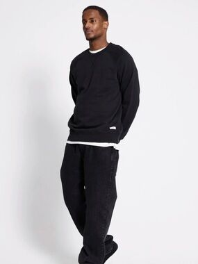 157 European Sweatshirt
